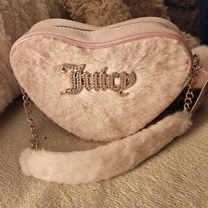 🩷 Juicy Couture Adorable Light Pink Heart-Shaped Furry Handbag With Pompom